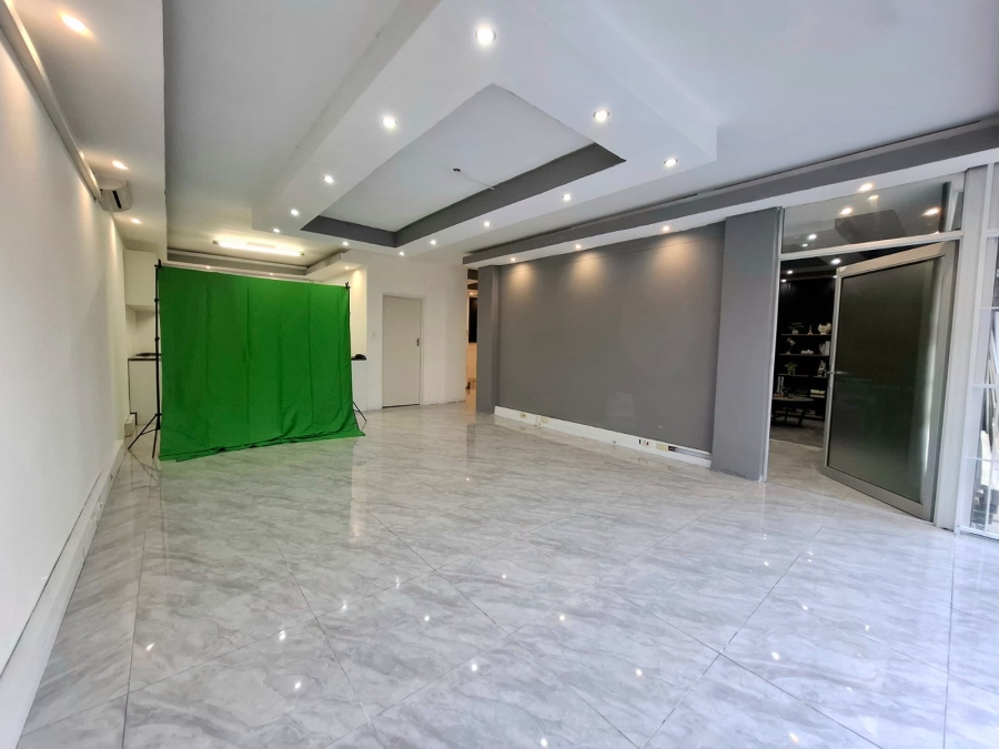 Commercial Property for Sale in Oakdale Western Cape